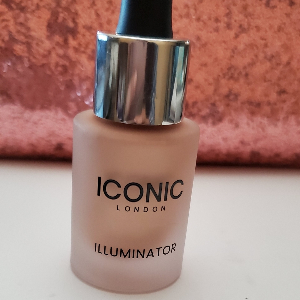 Iconic London Illuminator